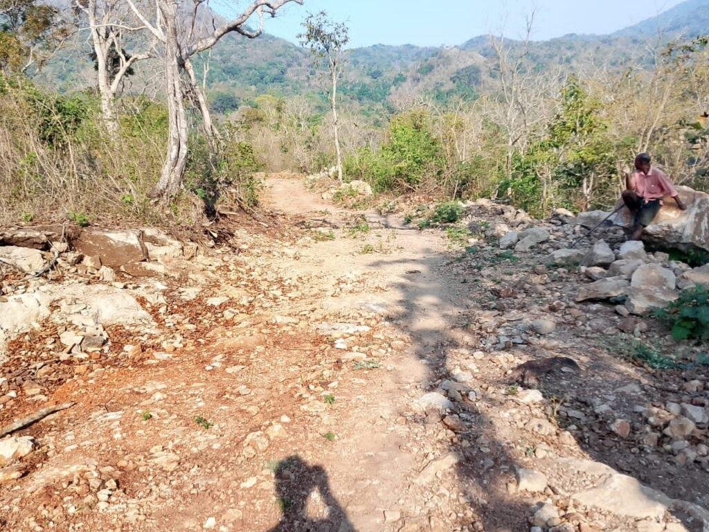 మాకు రోడ్లు వేయండి మహా ప్రభో…!